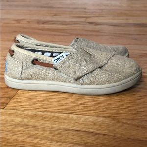 Toms casual toddler Velcro shoe